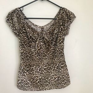 Stop staring leopard top size medium